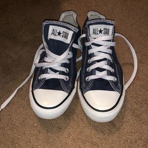 Converse blue
